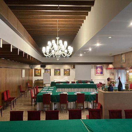 Hotel Posta 77 San Giorgio In Bosco المظهر الخارجي الصورة