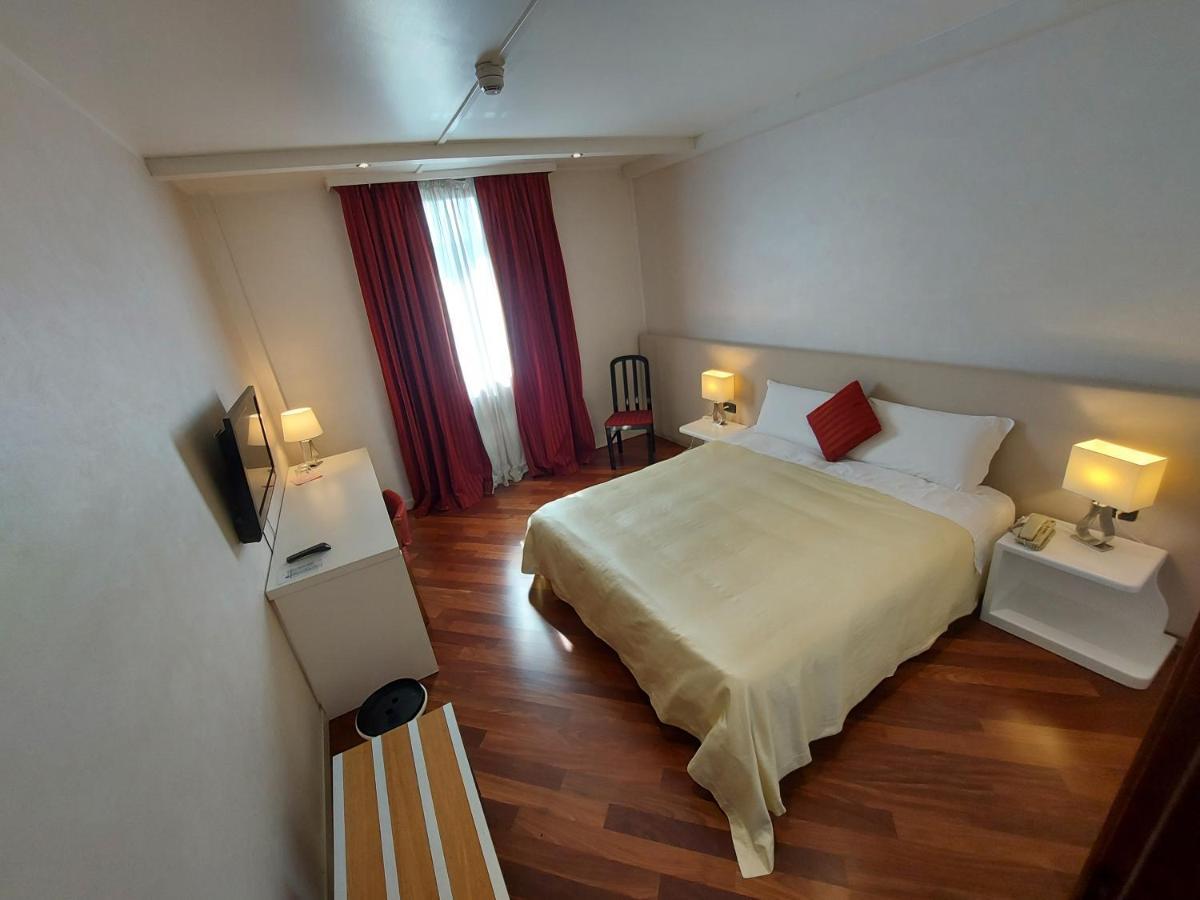 Hotel Posta 77 San Giorgio In Bosco المظهر الخارجي الصورة