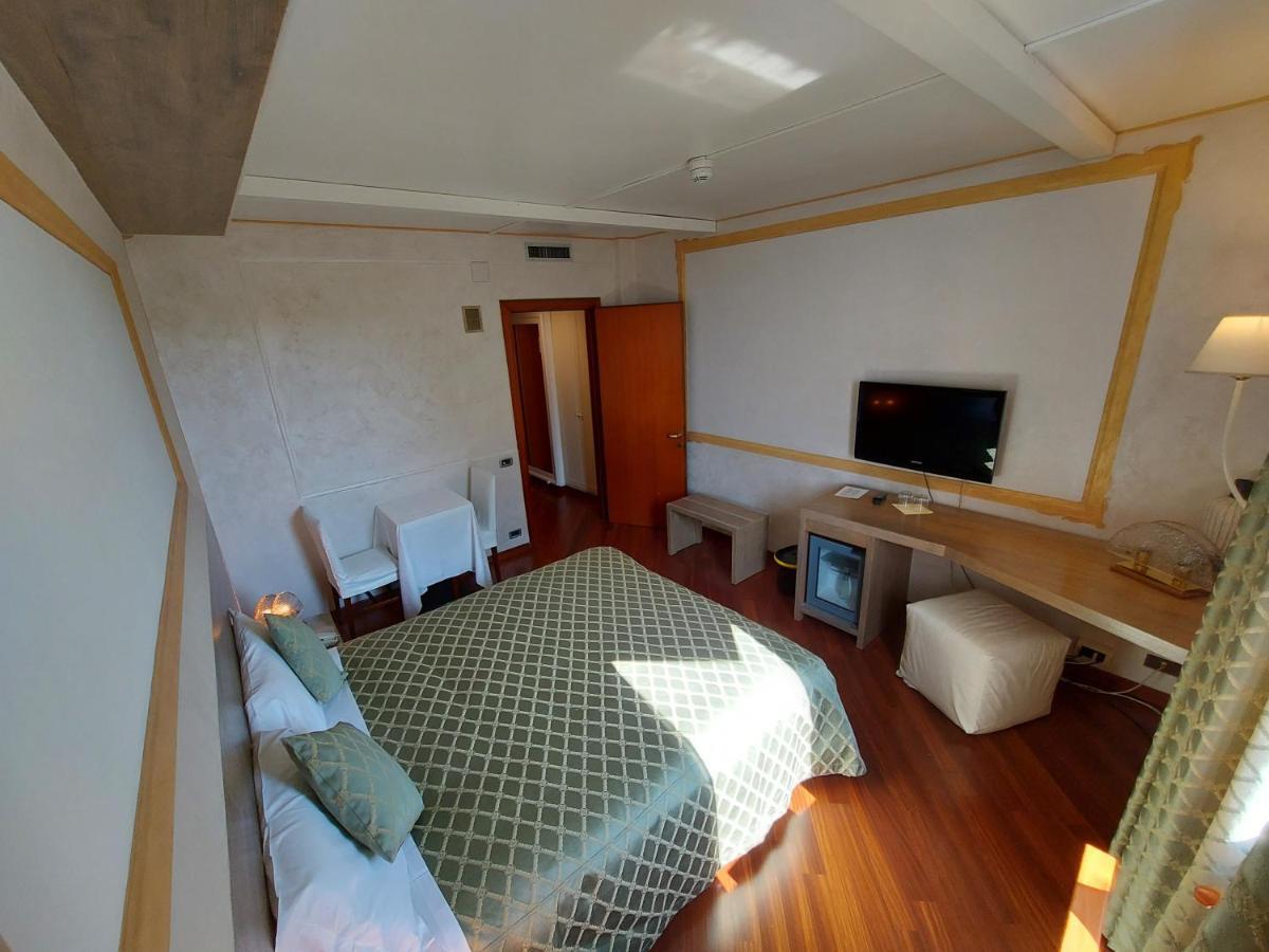 Hotel Posta 77 San Giorgio In Bosco المظهر الخارجي الصورة